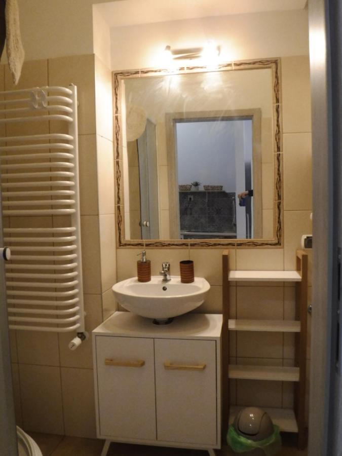 Ayla Flat Apartment คราคูฟ ภายนอก รูปภาพ